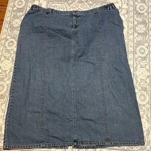 Classic Blue Denim Skirt by Kim Rogers. Size 22W
